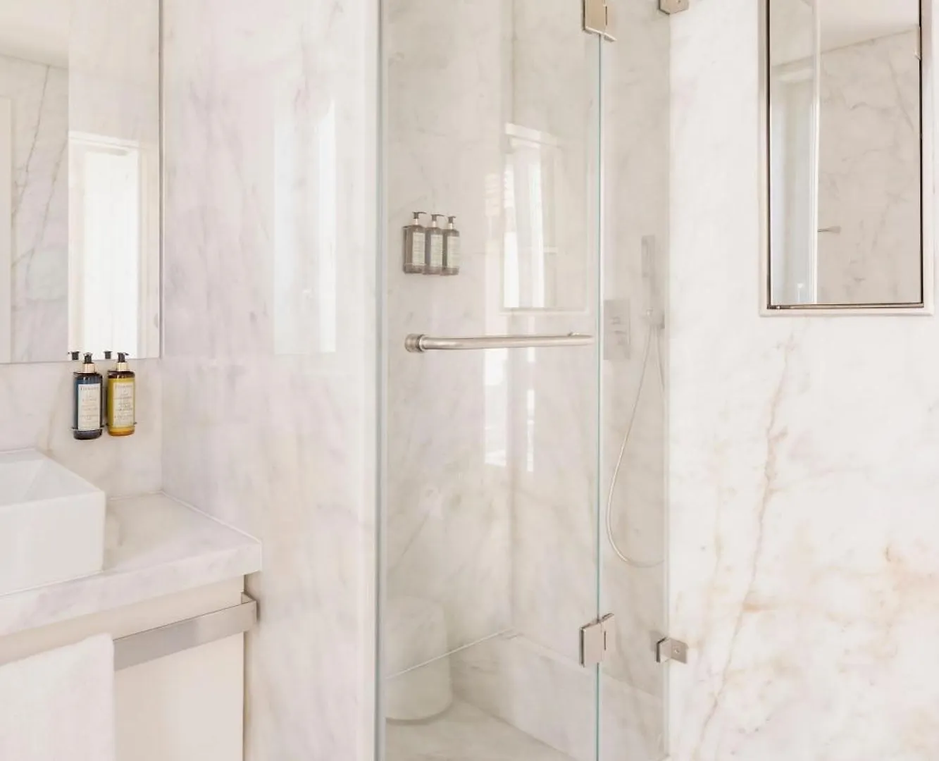 Chiado Square Apartments | Lisbon Best Apartments